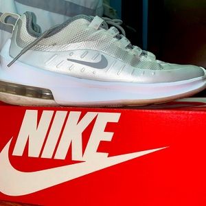 Women’s Nike Airmax Shoes